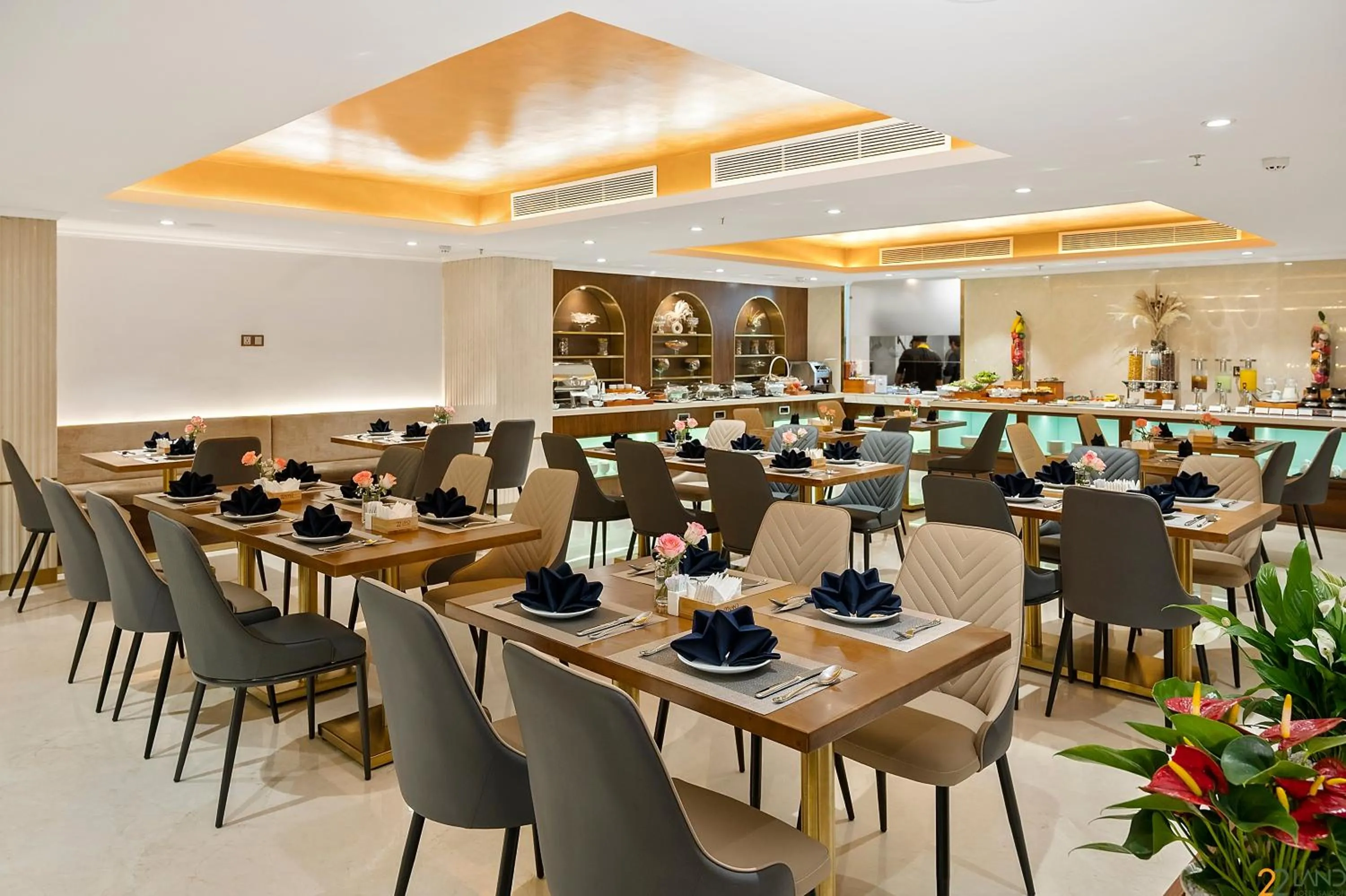 Restaurant/places to eat in 22Land Hotel Saigon