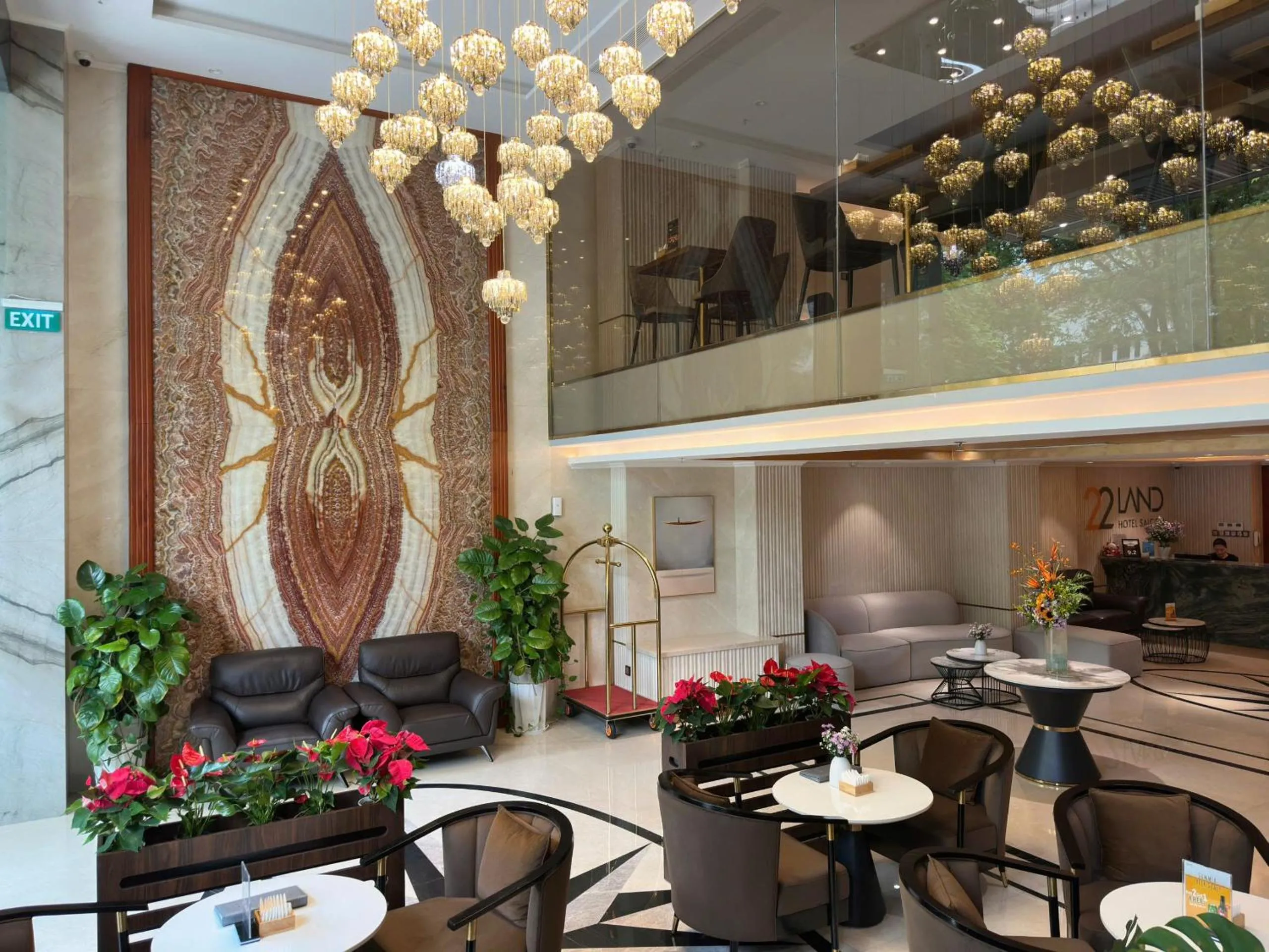 Restaurant/places to eat in 22Land Hotel Saigon