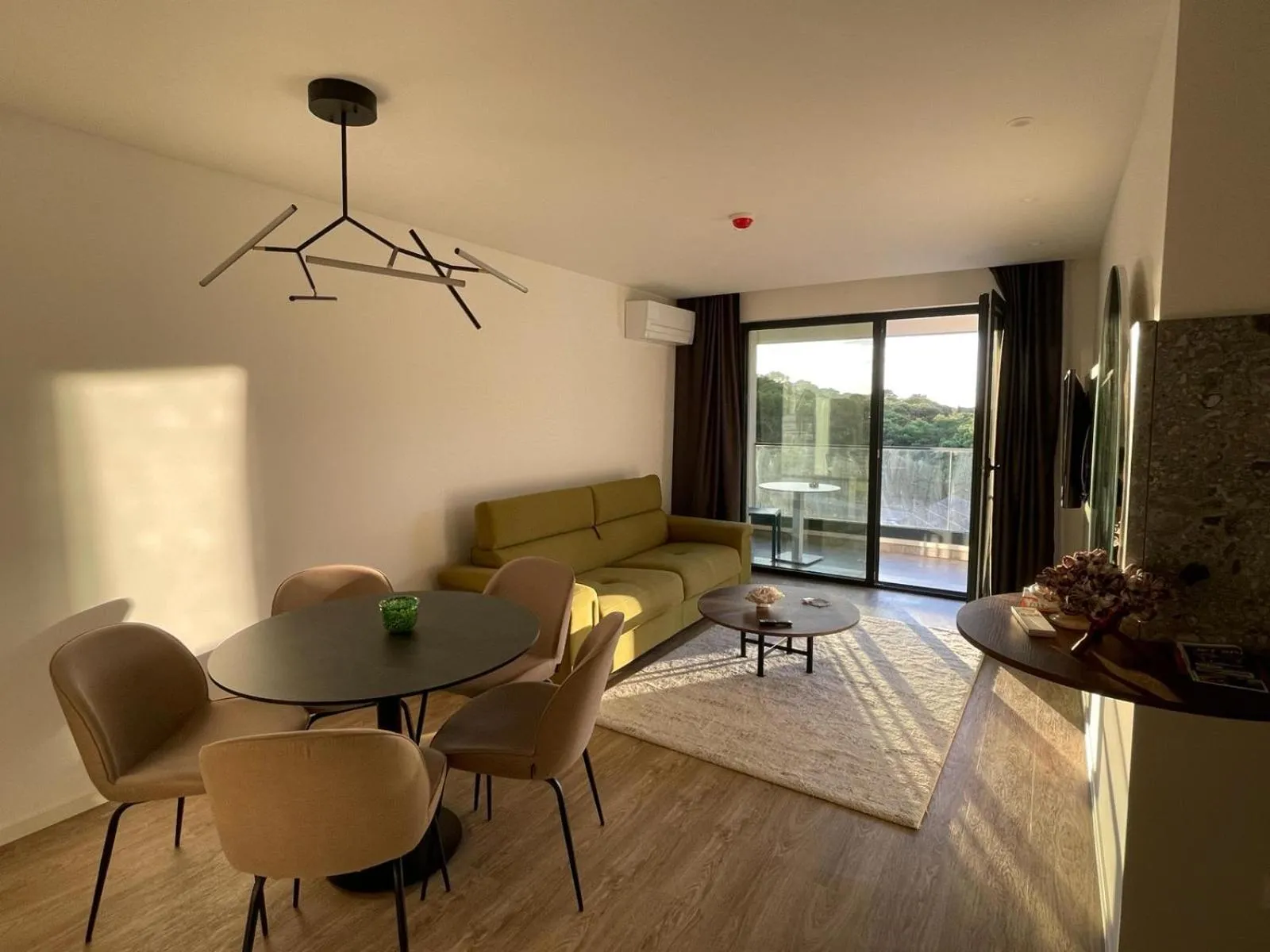 Uzelac Apartment - Pool & Sea View in Makarska