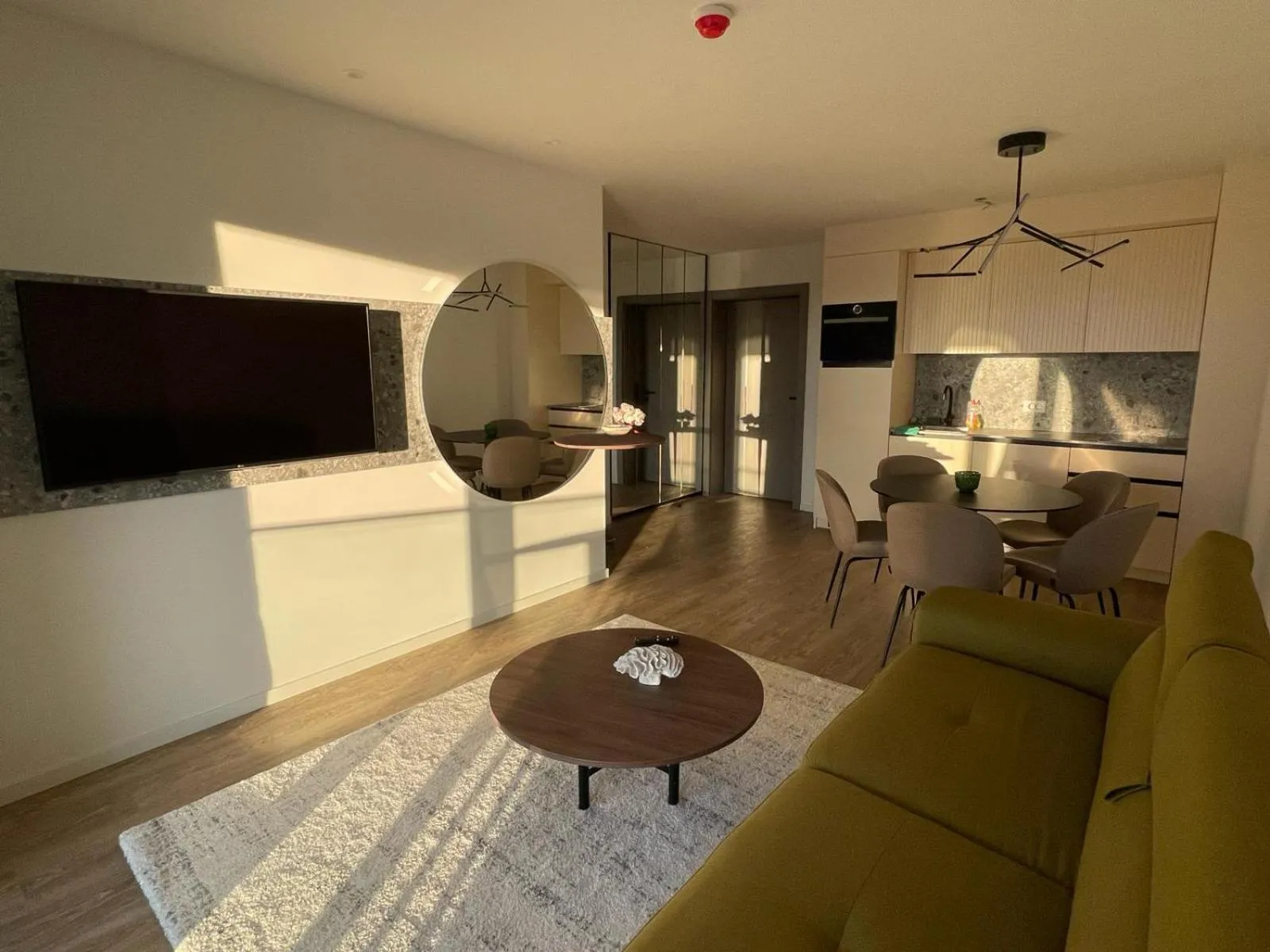 Uzelac Apartment - Pool & Sea View in Makarska