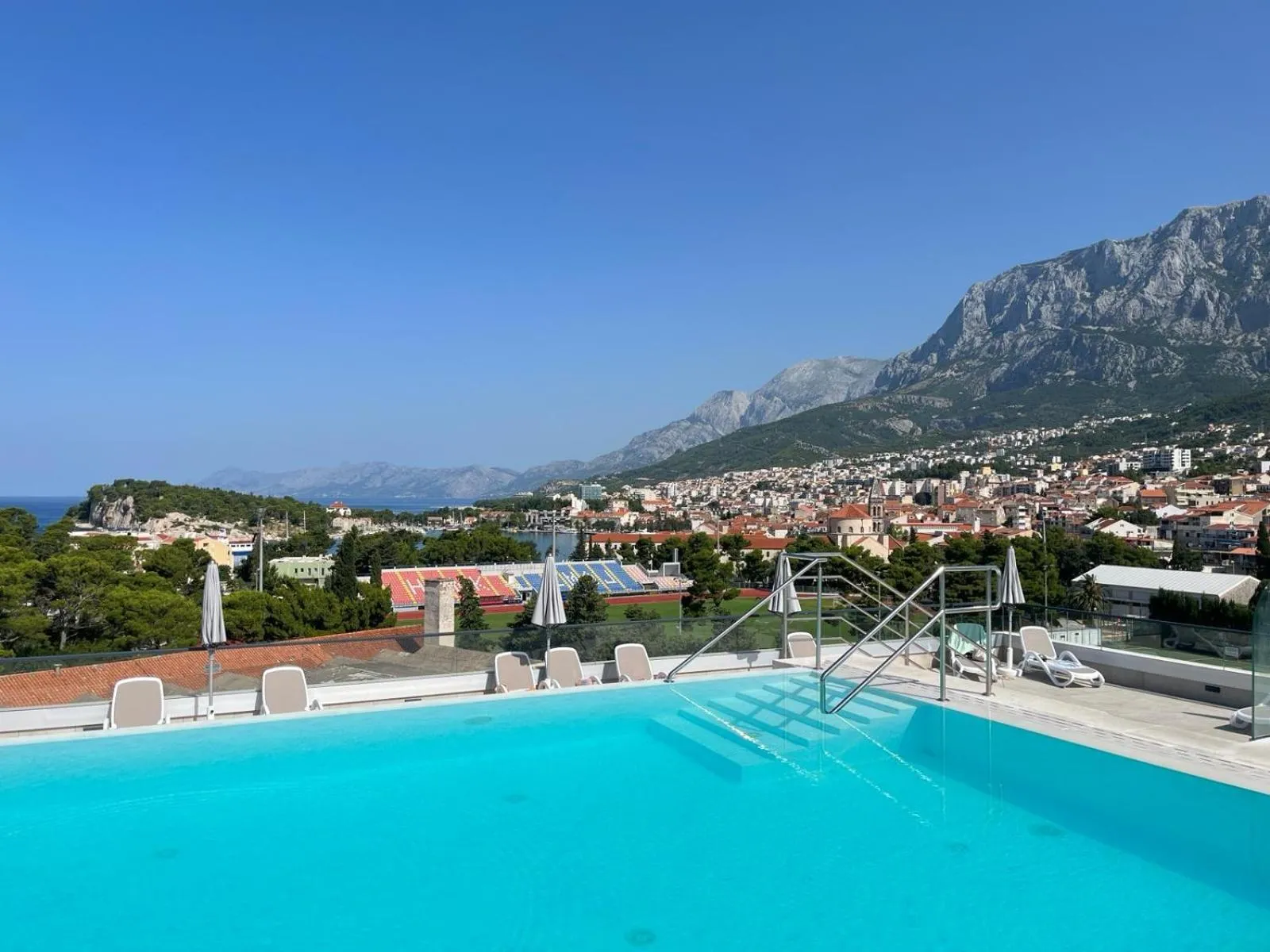 Uzelac Apartment - Pool & Sea View in Makarska