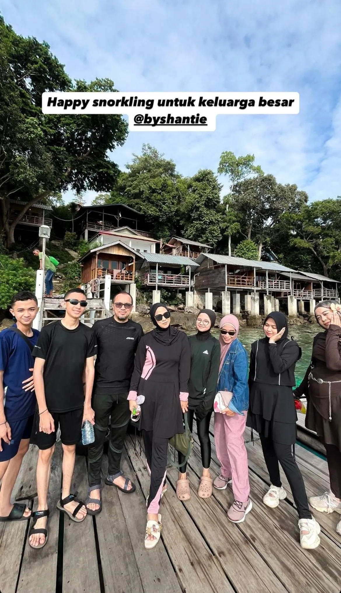 Olala Bungalows and Restaurant