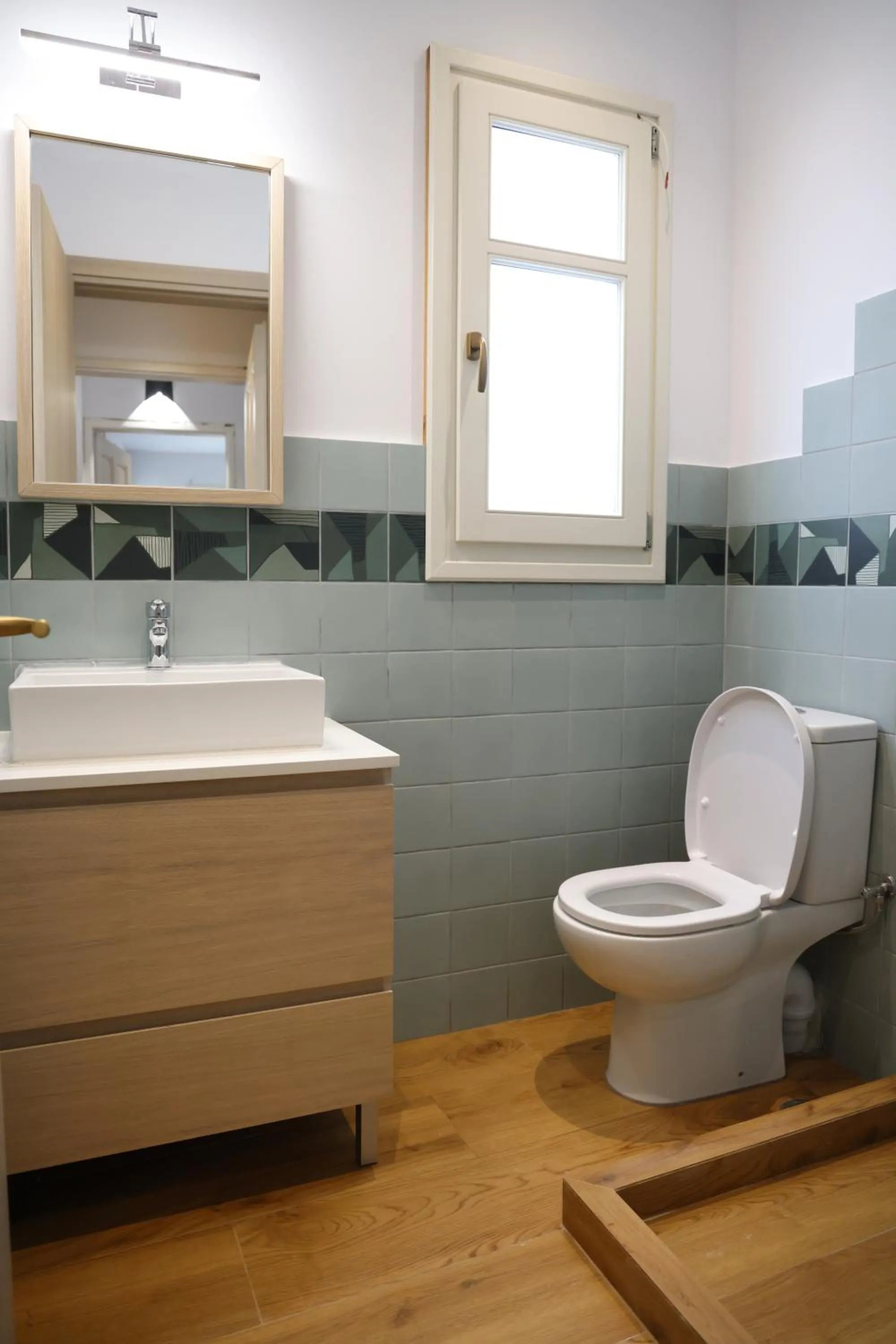 Toilet in Lythri Studios