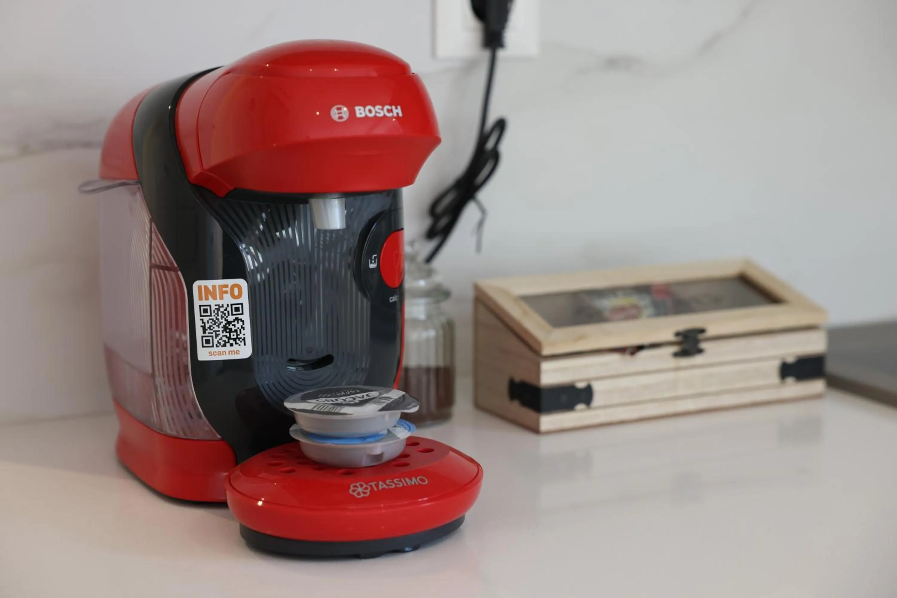 Coffee/tea facilities in Lythri Studios