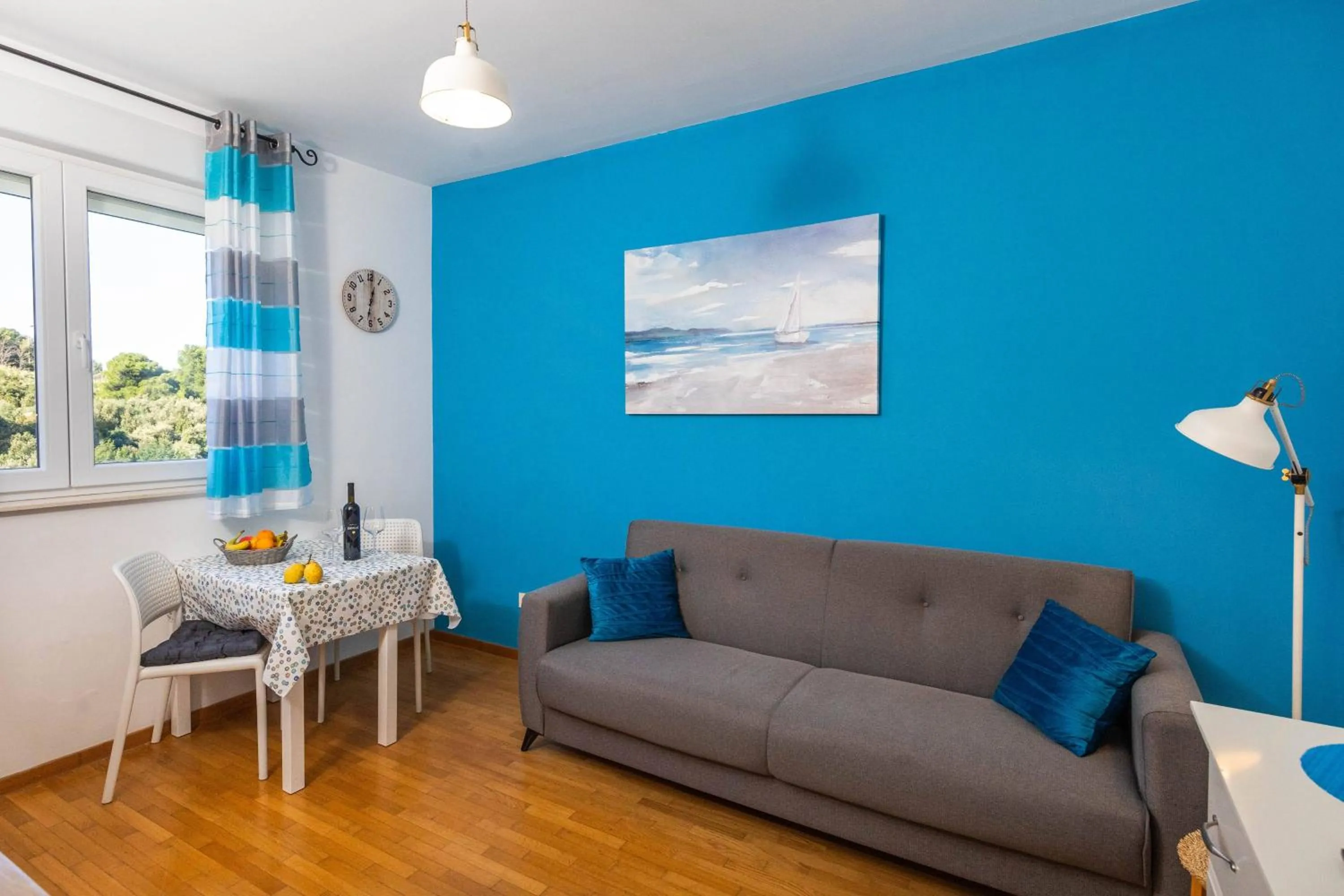 APARTMENT EASY