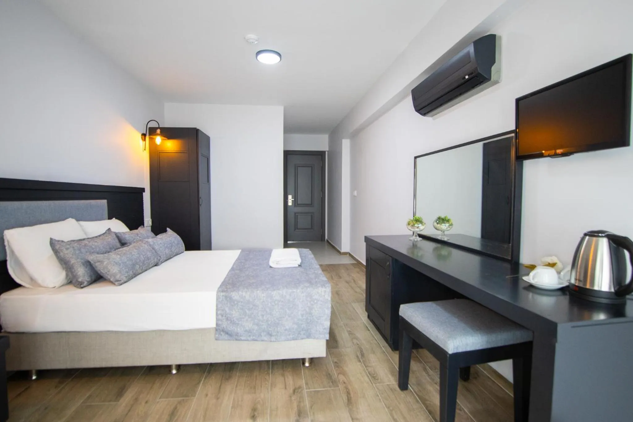 Bed in Hotel Le Marin