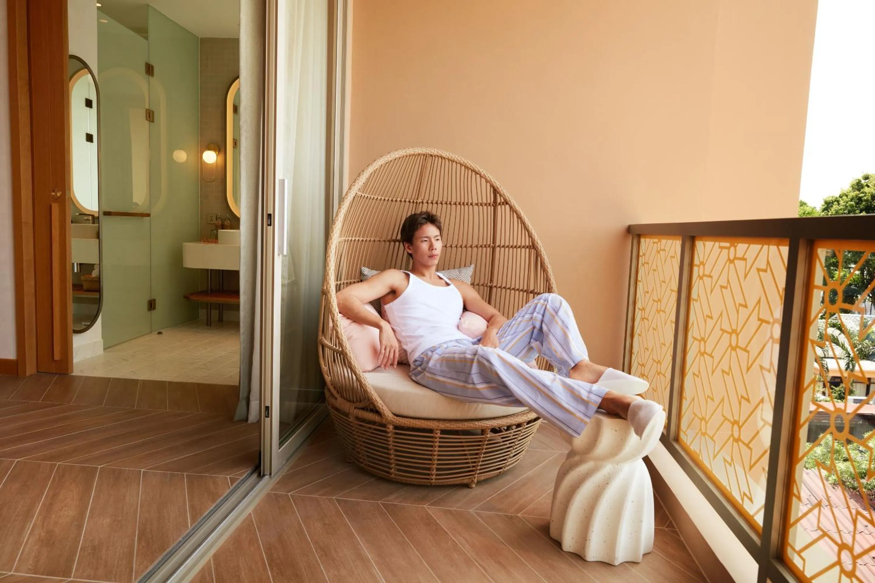 People in Marasca Samui - Small Luxury Hotels of the World