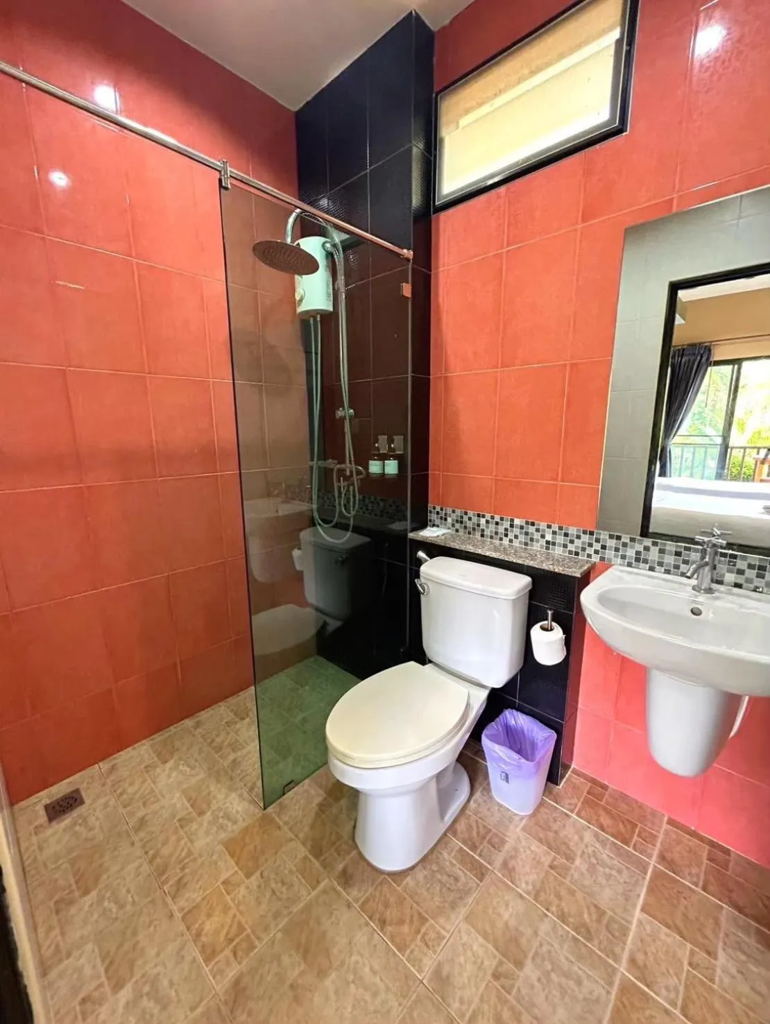 Toilet in Infinite Resort and Cafe