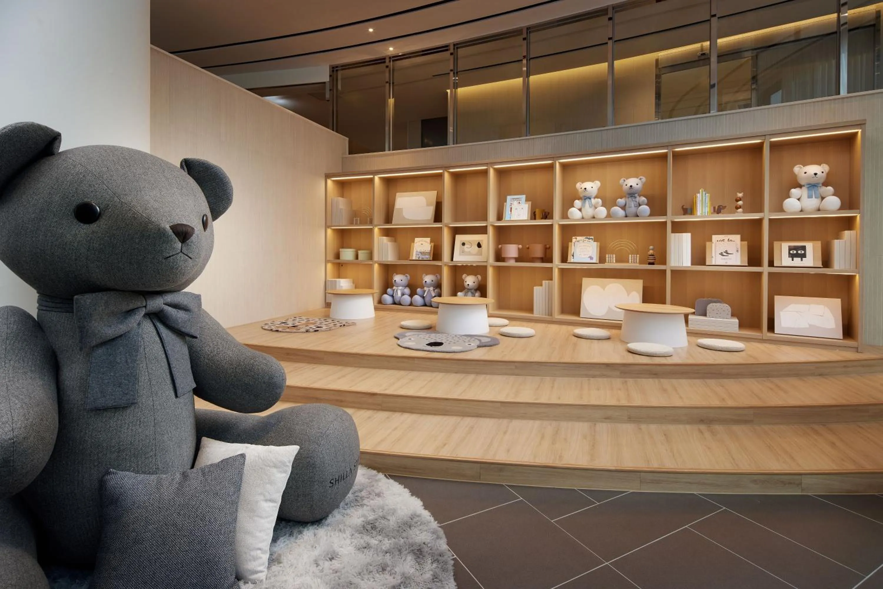 Seating area in Shilla Stay Plus Iho Tewoo Ocean Front