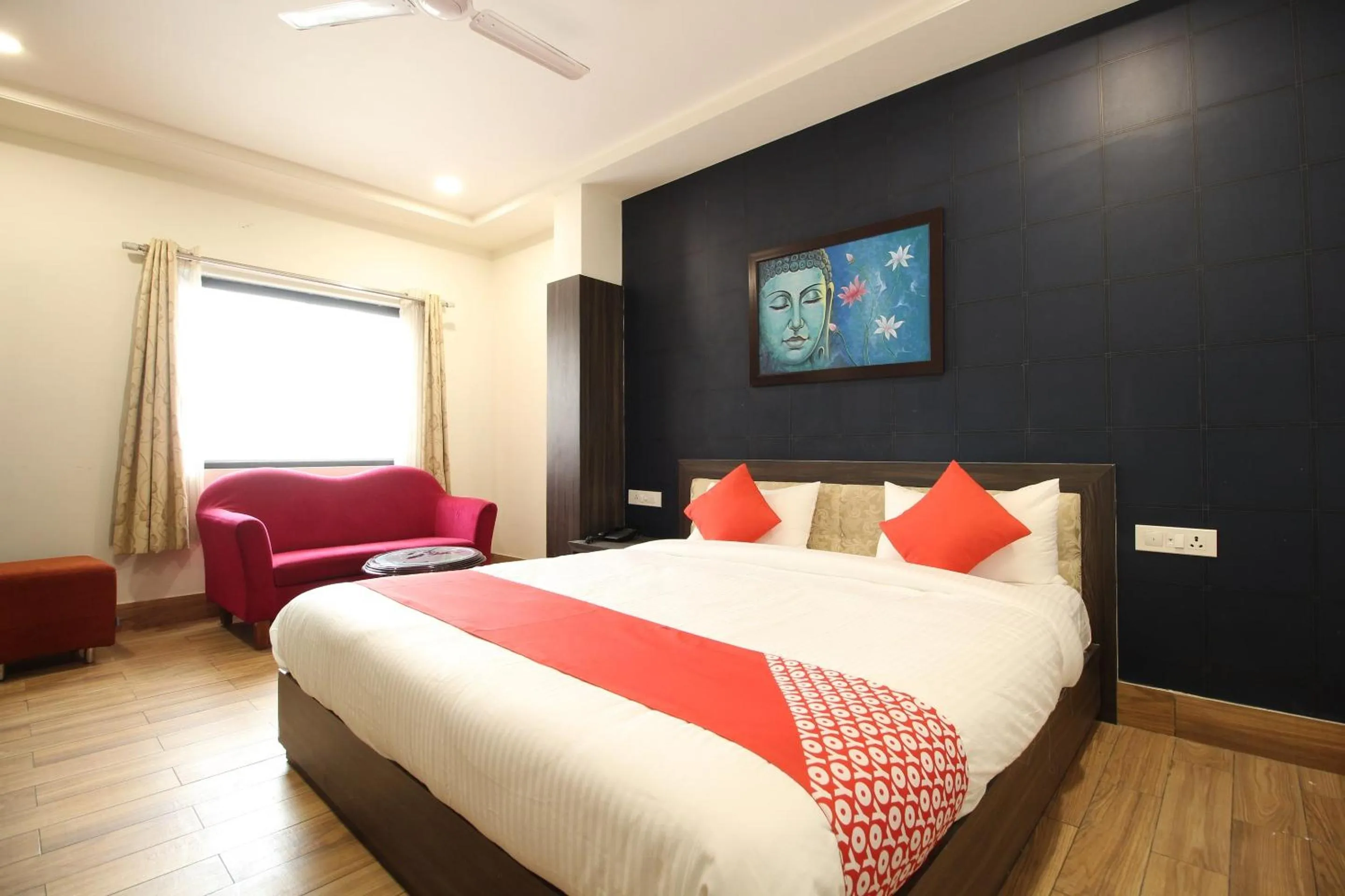 Facade/entrance, Bed in Collection O Vijay Palace