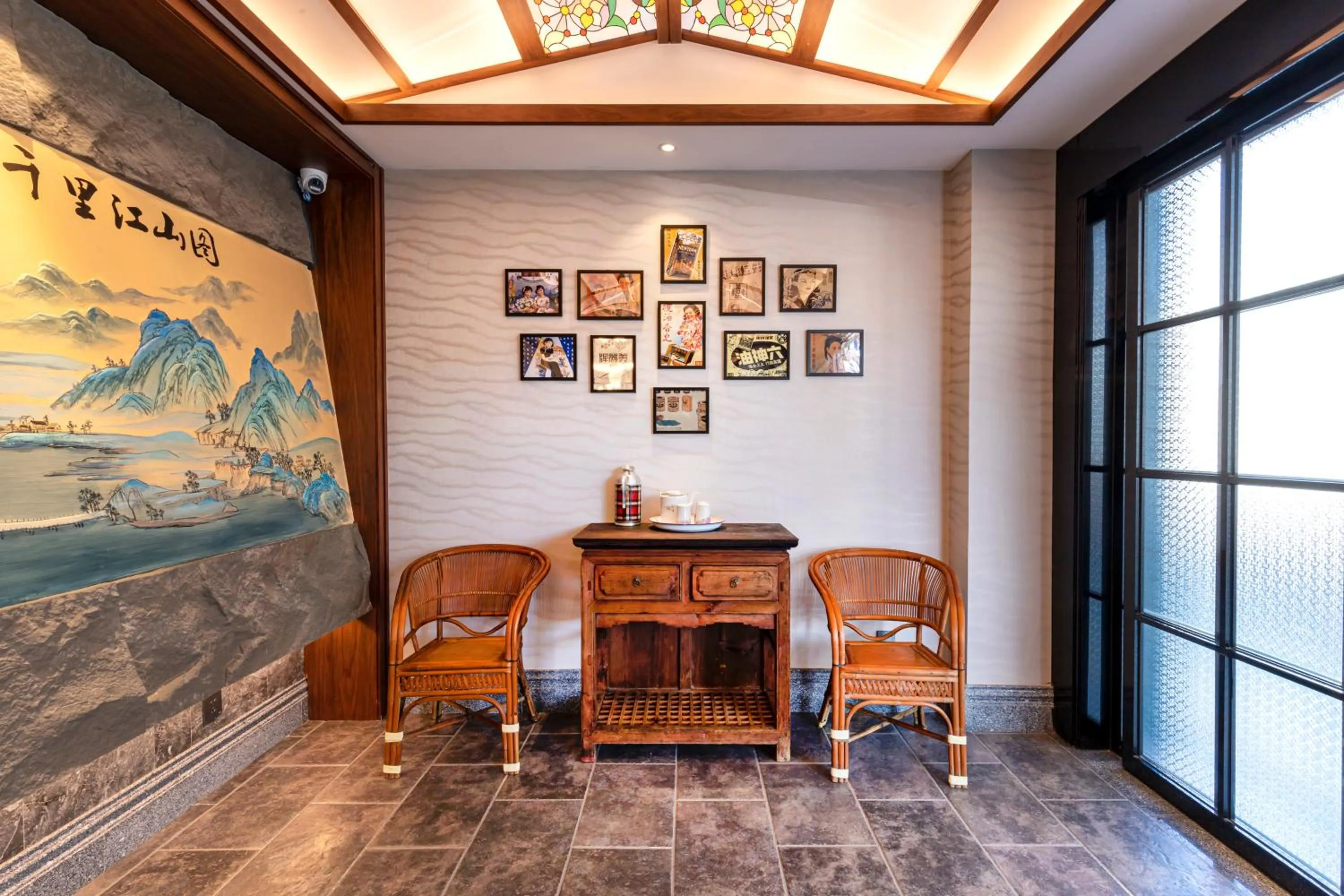 Decorative detail in Nostalgia S Hotel Kunming Old Street