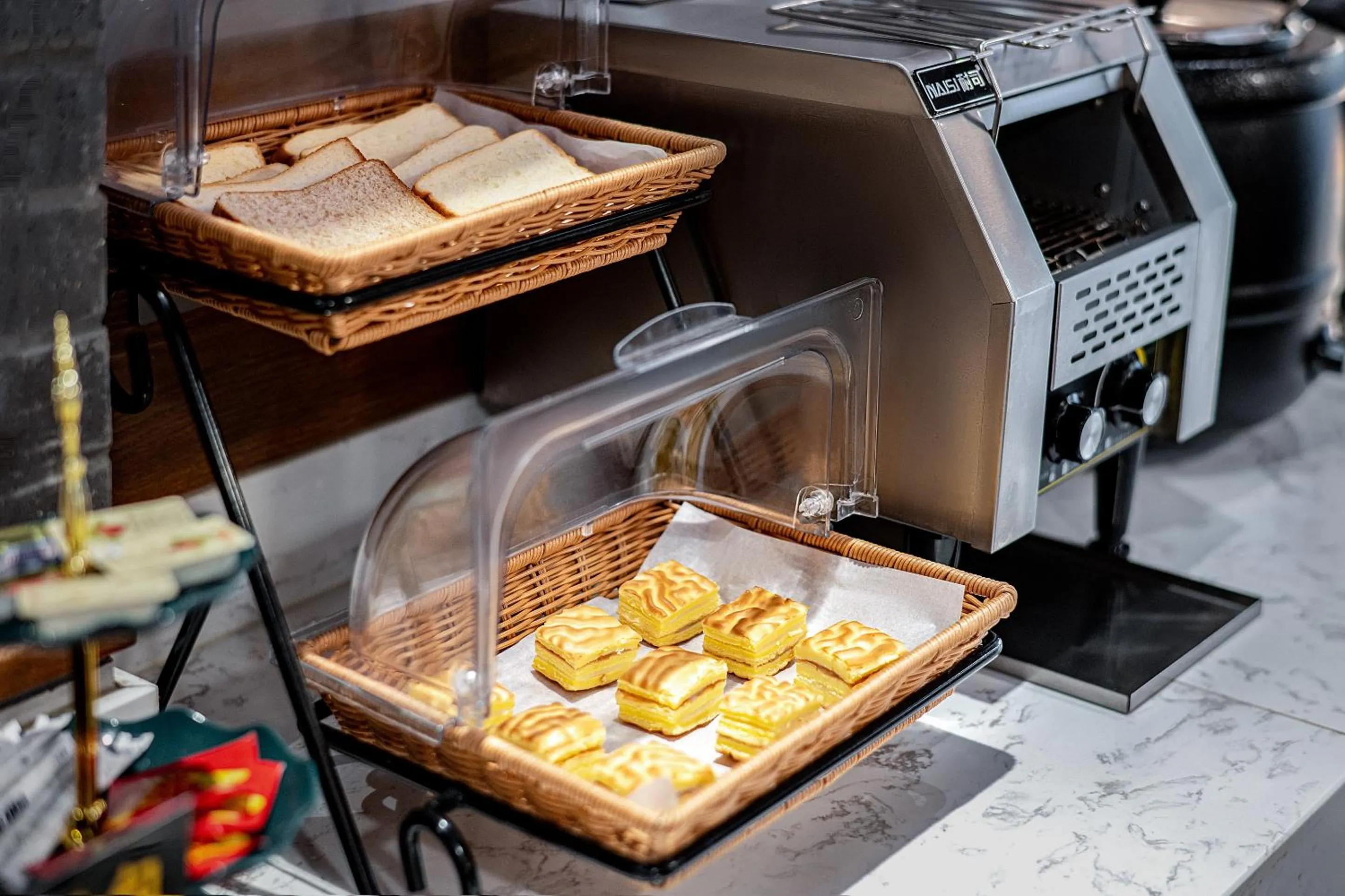 Restaurant/places to eat in Nostalgia S Hotel Kunming Old Street