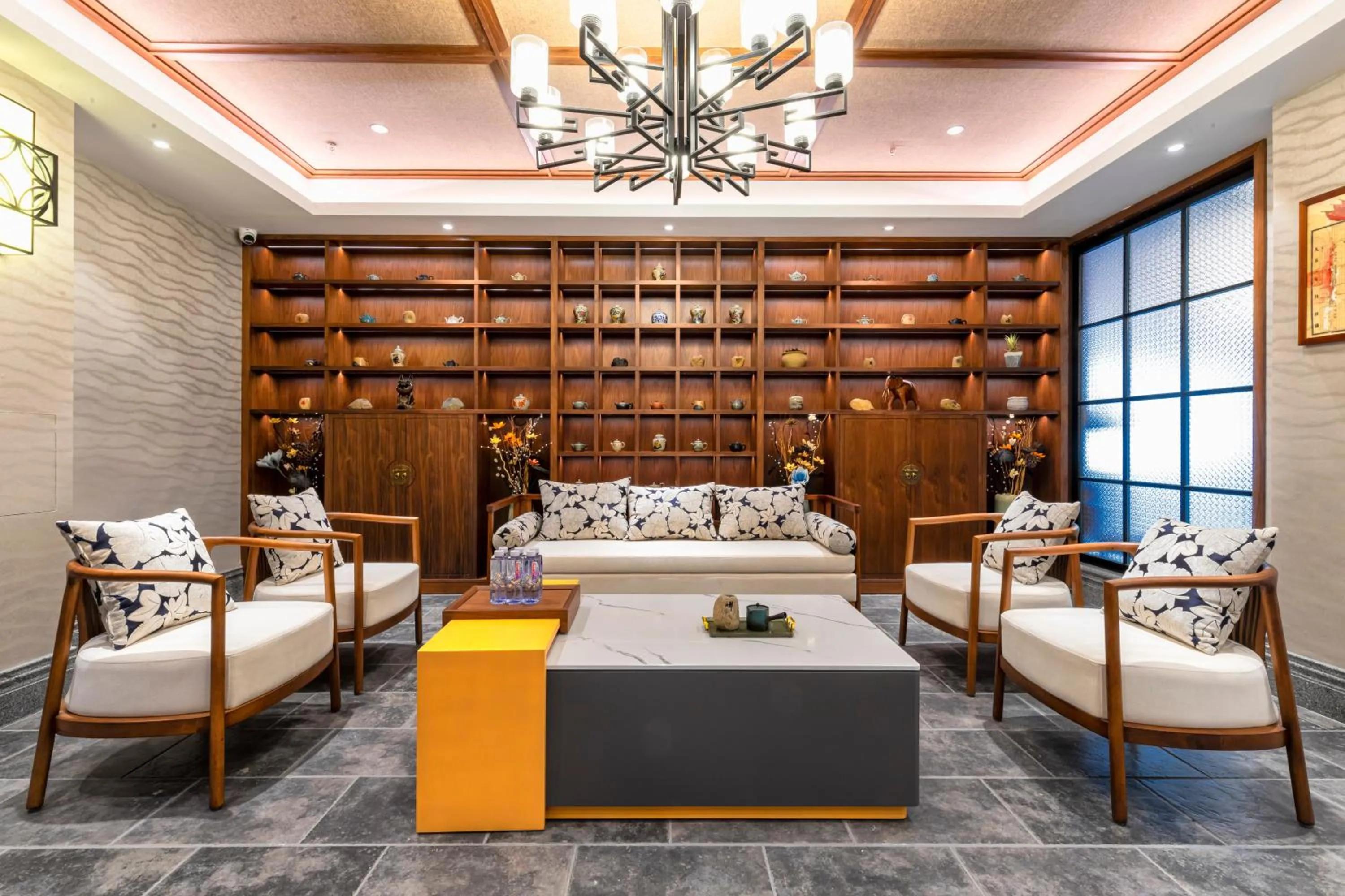 Seating area in Nostalgia S Hotel Kunming Old Street