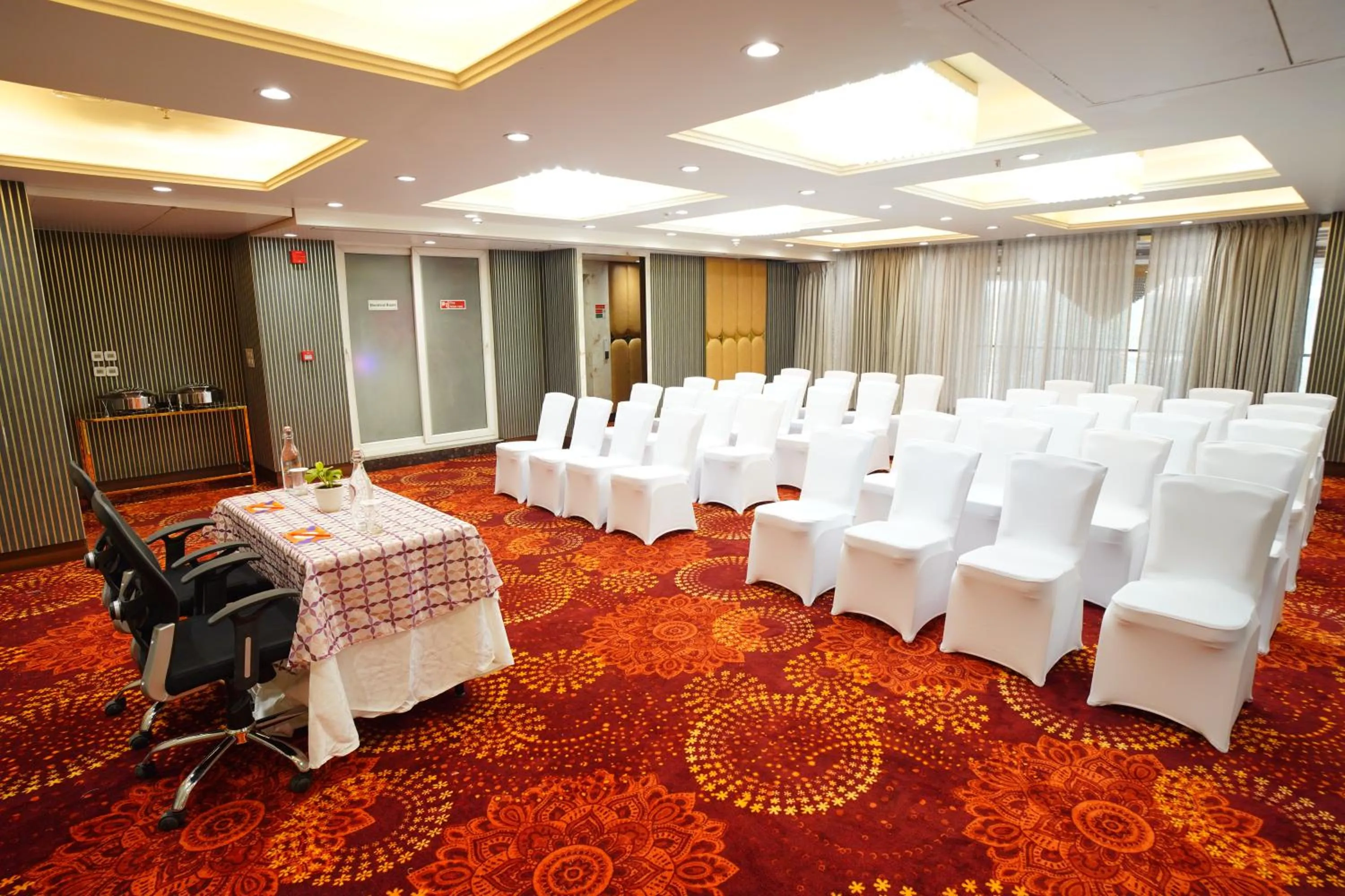 Banquet/Function facilities in IRA By Orchid Noida