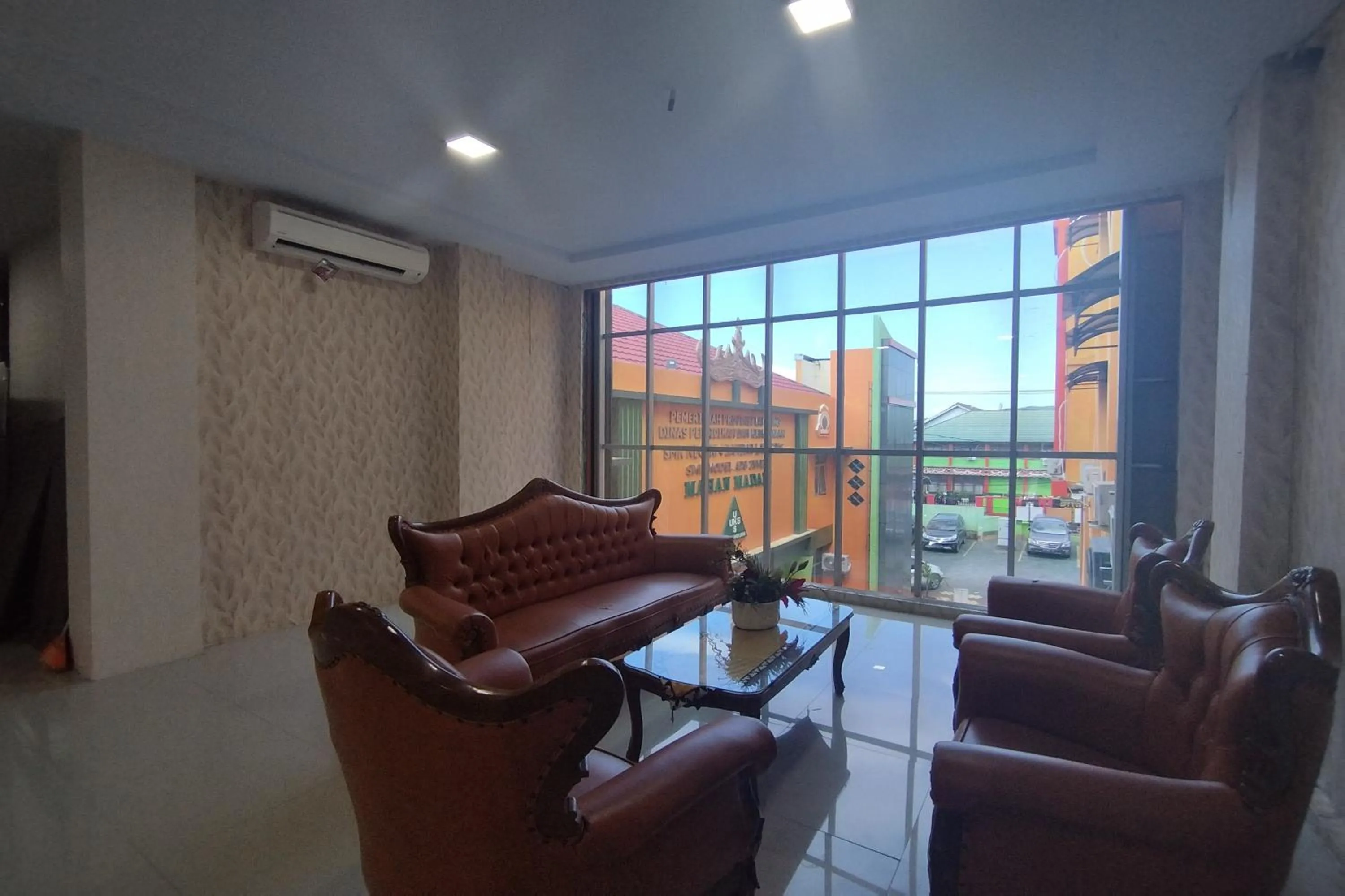Living room in Great Cokro Edotel Lampung
