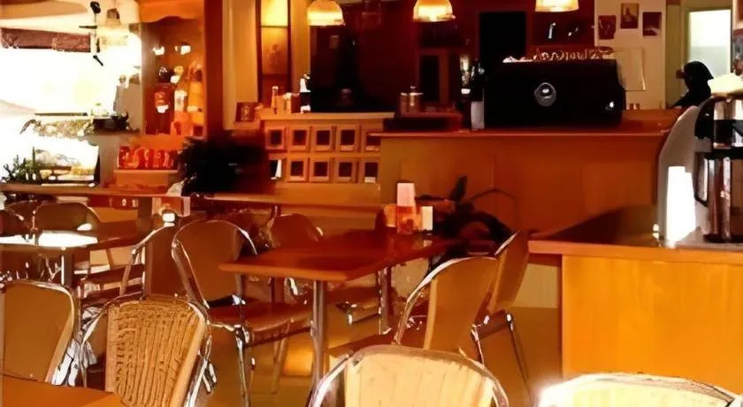 The CentrePoint Hotel