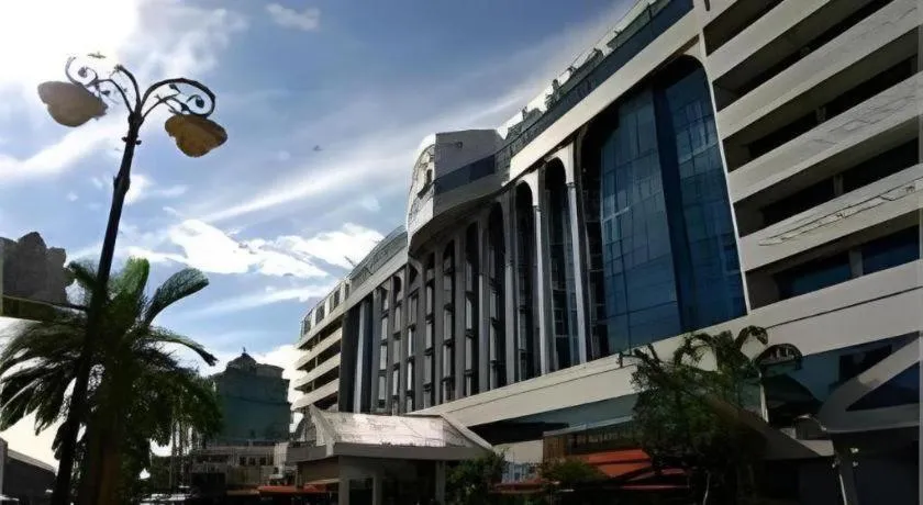 The CentrePoint Hotel