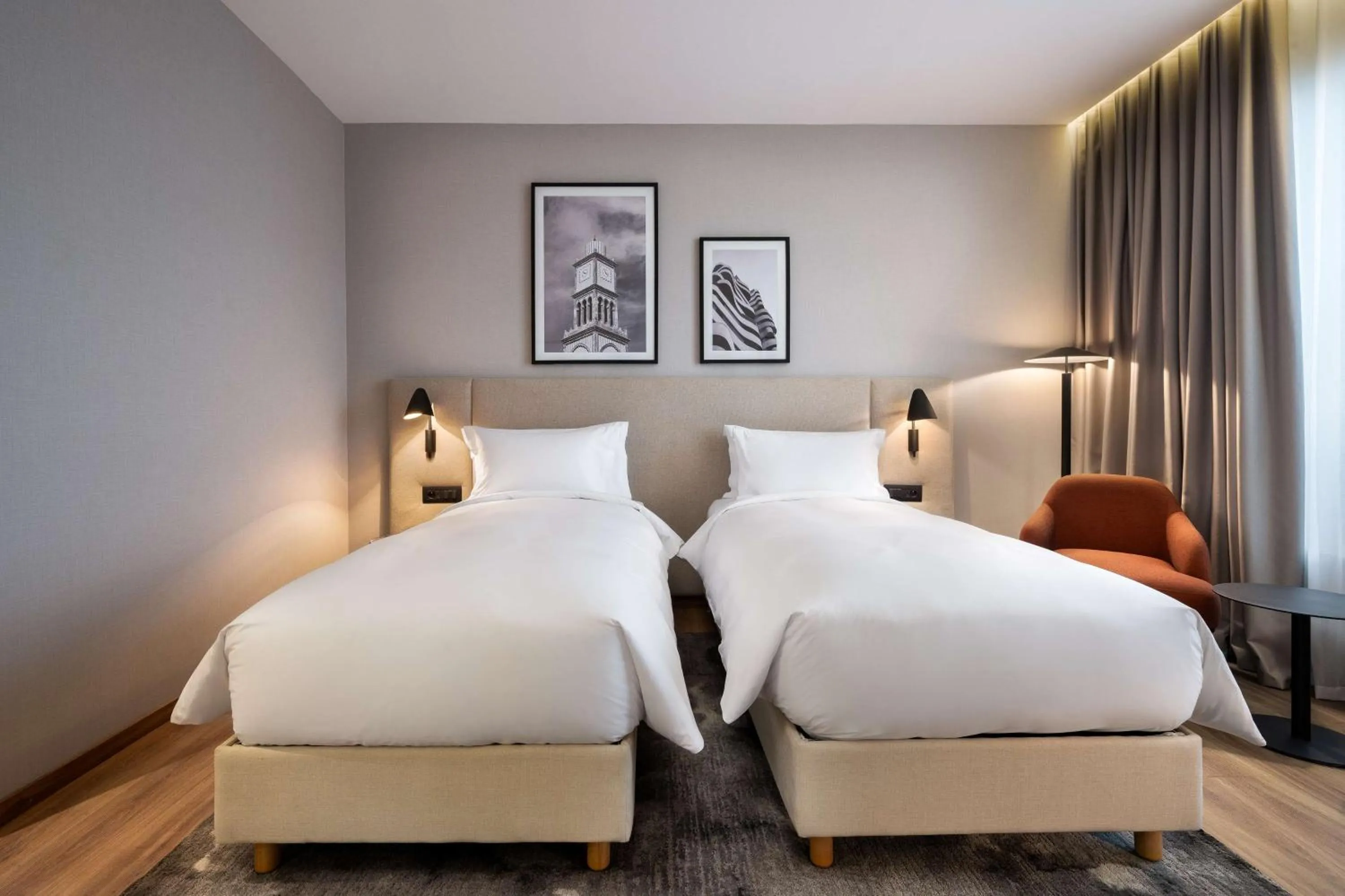 Bedroom, Bed in Radisson Hotel Casablanca Gauthier La Citadelle