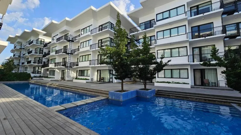 Pontefino Hotel and Residences