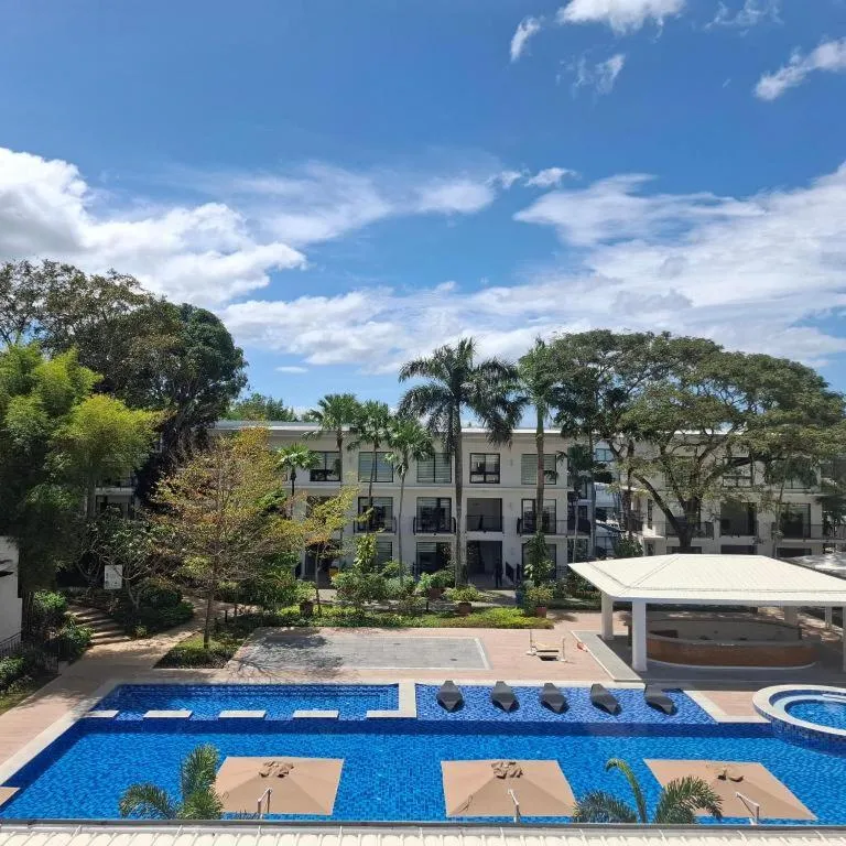 Pontefino Hotel and Residences