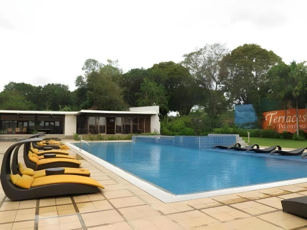 Pontefino Hotel and Residences