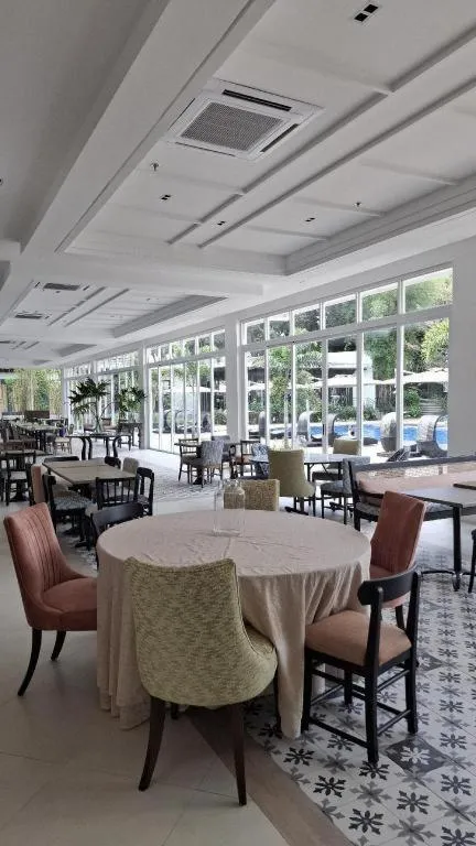 Pontefino Hotel and Residences