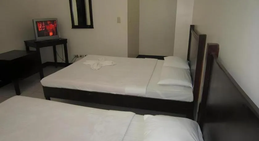 Bed in Boracay Travelodge Beach Resort