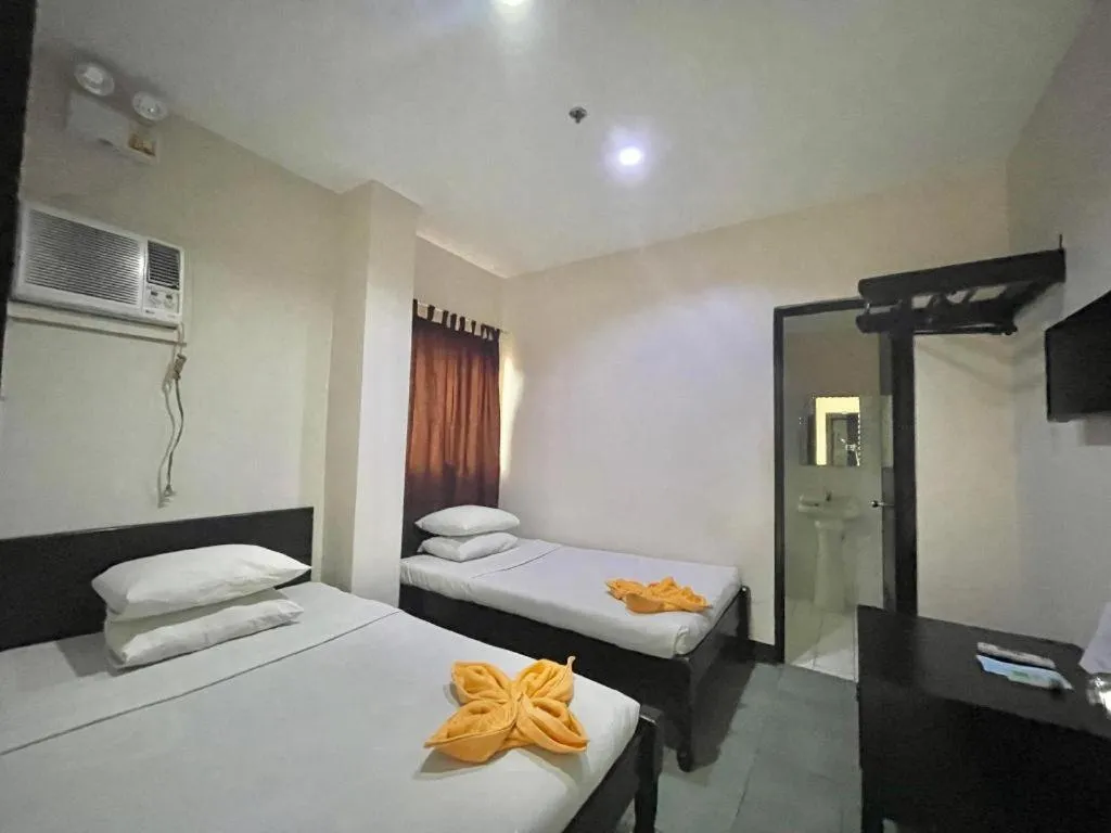 Bed in Boracay Travelodge Beach Resort