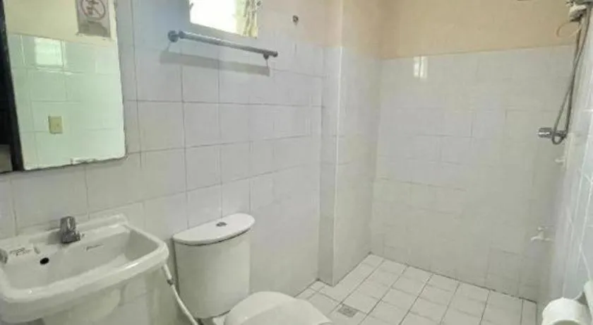 Boracay Travelodge Beach Resort