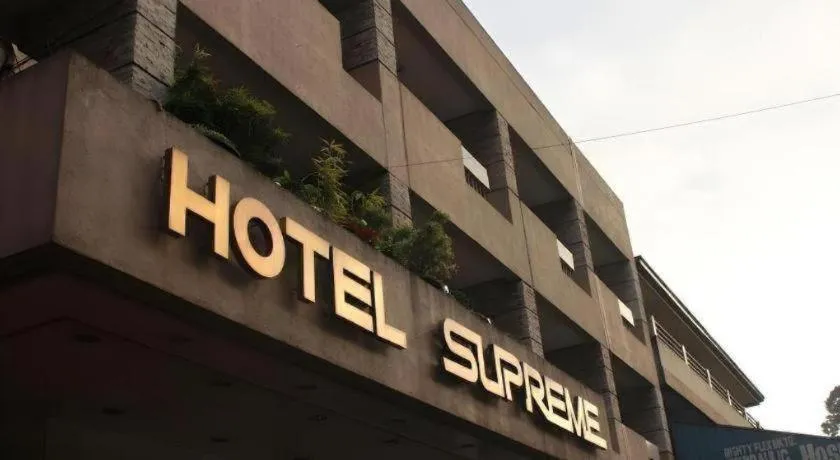 Hotel Supreme
