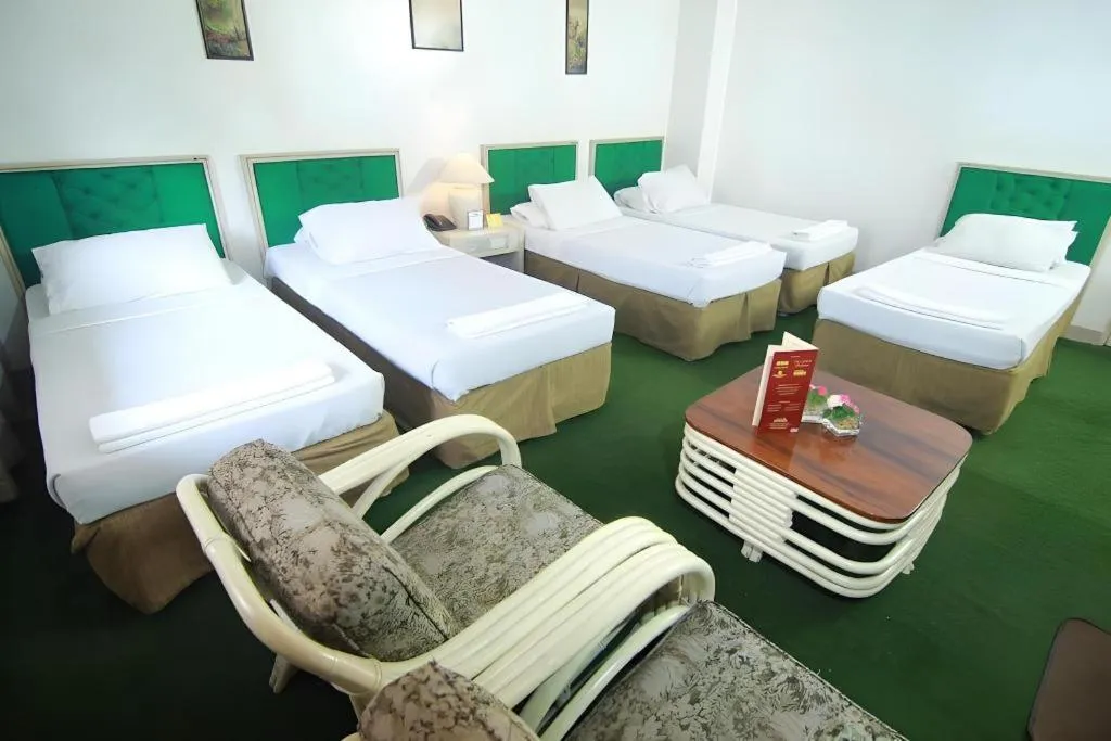 Bed in Hotel Supreme