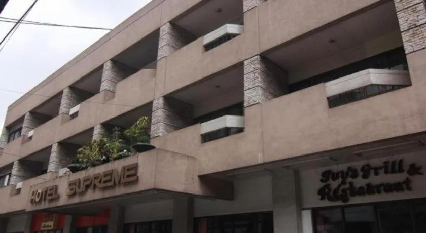 Hotel Supreme