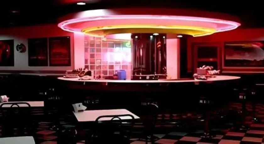 Hotel Supreme Convention Plaza