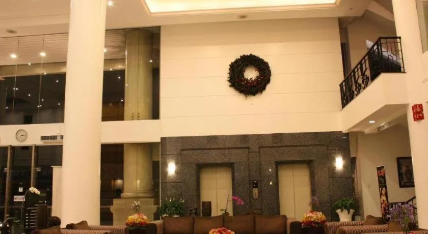 Hotel Supreme Convention Plaza