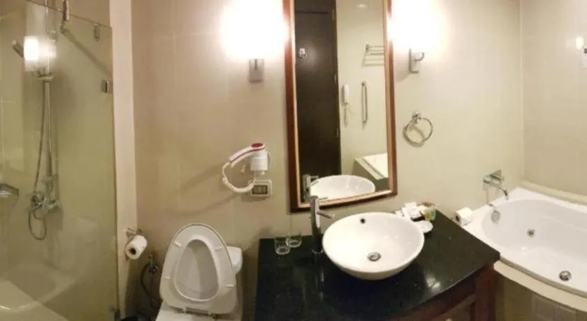 Hotel Supreme Convention Plaza