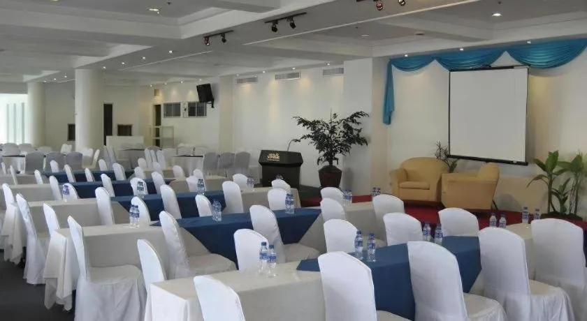 Hotel Supreme Convention Plaza