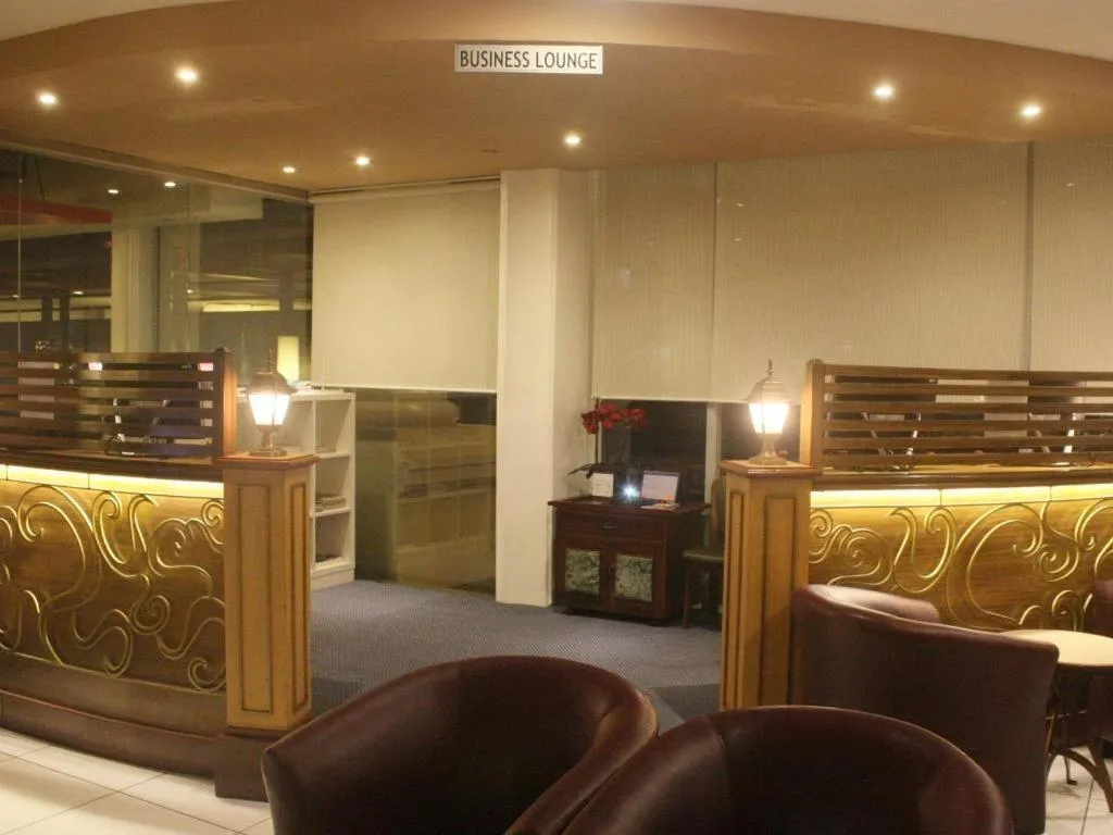 Hotel Supreme Convention Plaza