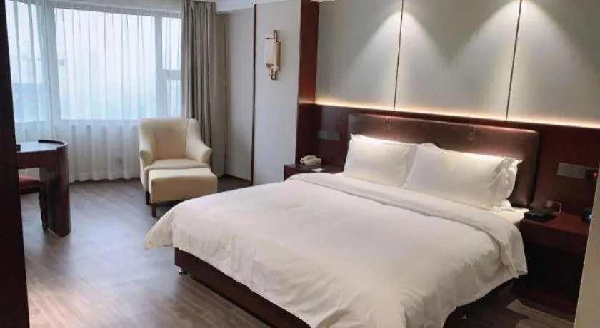 Bed in Xian Empress Hotel