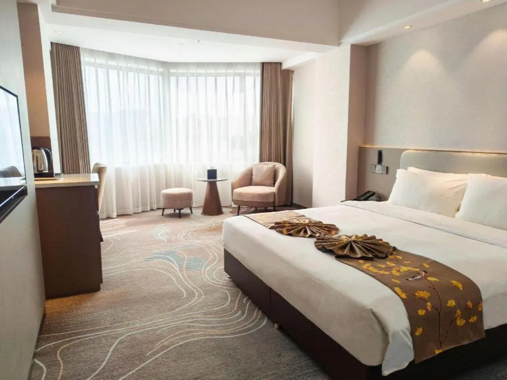 Bed in Xian Empress Hotel