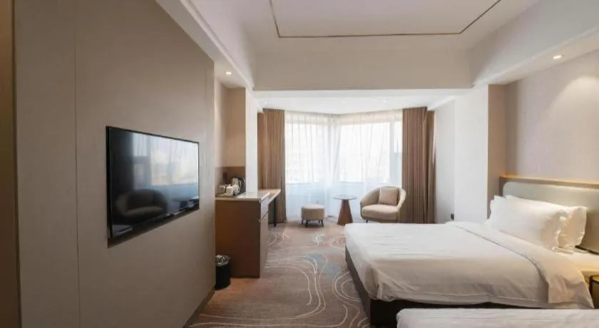 Bed in Xian Empress Hotel