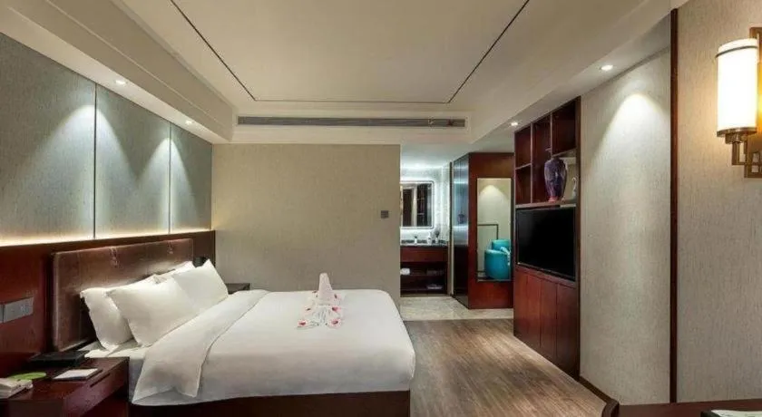 Bed in Xian Empress Hotel