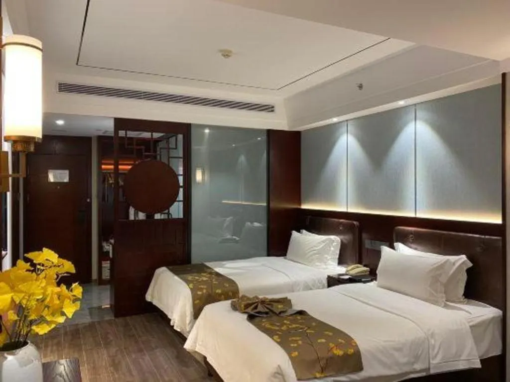 Bed in Xian Empress Hotel