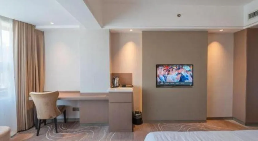 Bed in Xian Empress Hotel