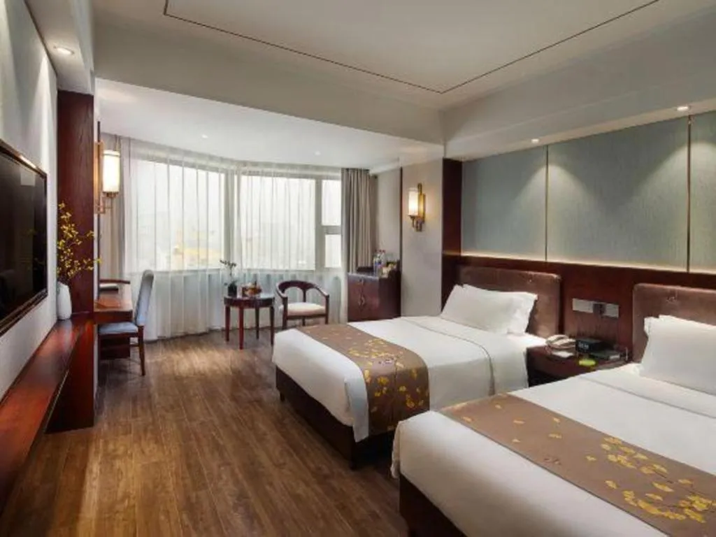 Bed in Xian Empress Hotel