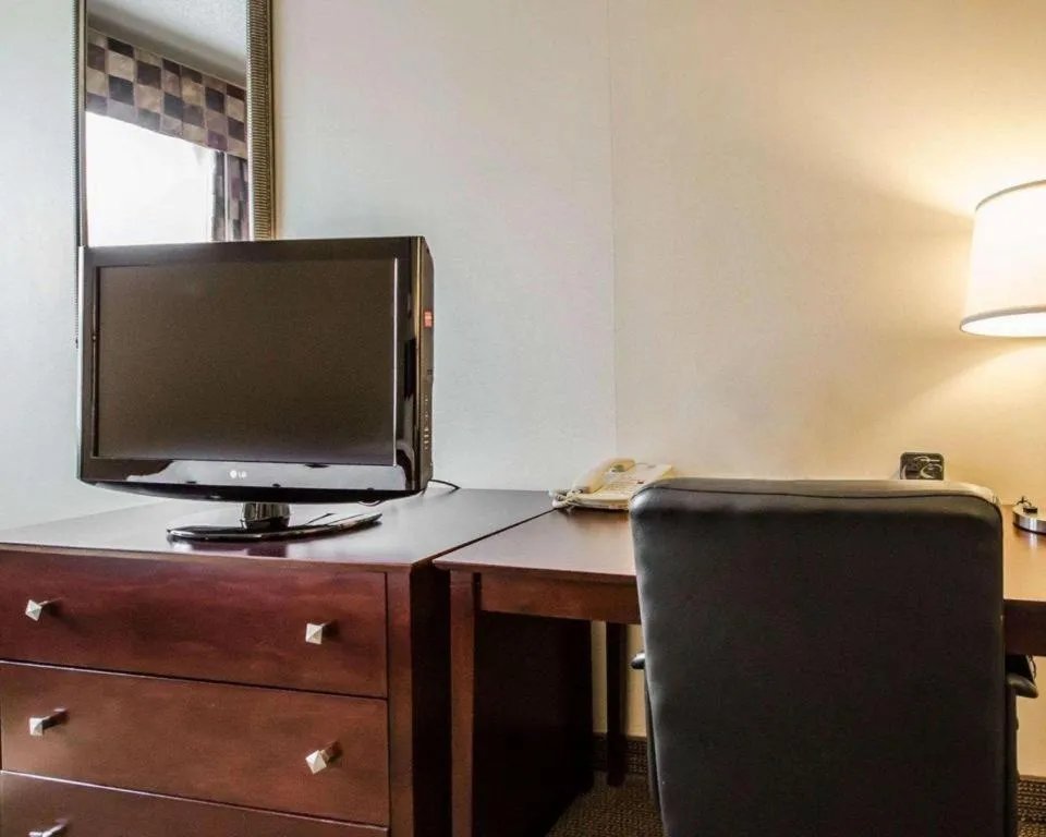 Quality Suites Jeffersonville - Louisville North