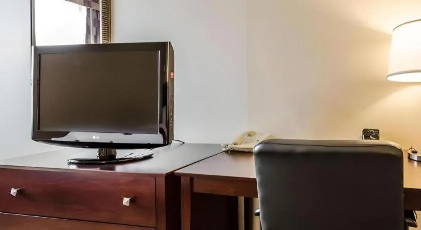 Quality Suites Jeffersonville - Louisville North