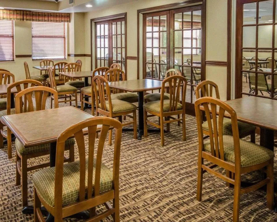 Quality Suites Jeffersonville - Louisville North