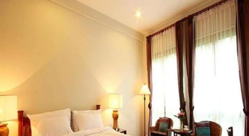 Bed in Baan Klang Wiang Hotel