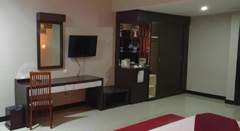 Bed in Grand Antares Hotel