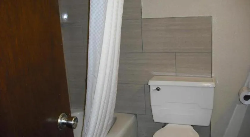 AmericInn by Wyndham La Crosse Riverfront-Conference Center